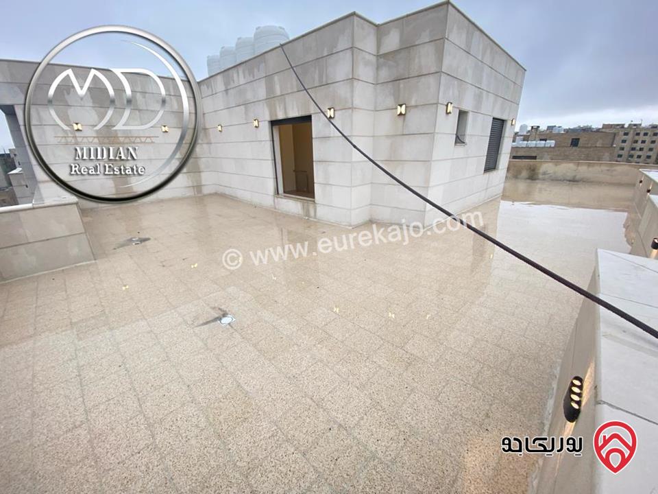 شقة دوبلكس جديدة طابق اخير مع روف للبيع في عمان - الرابية مساحة 205م مع تراسات تشطيبات سوبر ديلوكس اطلالة جميلة