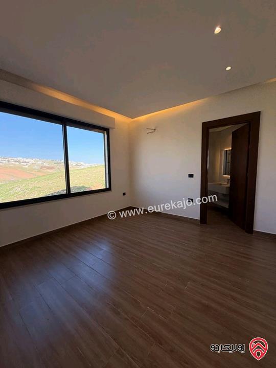 شقة أرضية مساحة 225م داخلي و 123م خارجي للبيع في عمان - كريدور عبدون