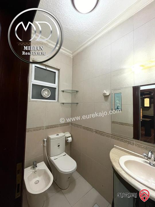 شقة للبيع طابق ثالث في عمان - الجندويل مساحة 160م تشطيبات سوبر ديلوكس اطلالة جميلة بسعر مميز