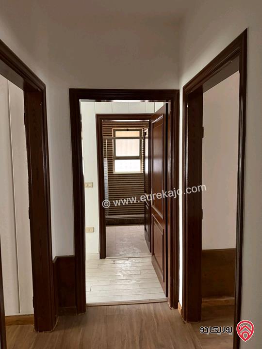 شقة طابق أرضي دوبلكس مساحة 418م داخلي و 250م خارجي للبيع في عمان - عبدون