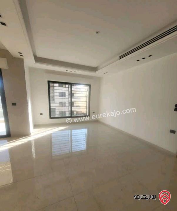 شقة فارغة مساحة 235م للايجار جديدة لم تسكن في عمان - خلدا