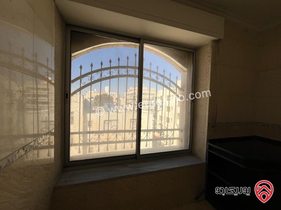 شقة مساحة 120م طابق ثاني للايجار في عمان - البيادر بإتجاه الدوار الثامن بجانب بنك صفوة  