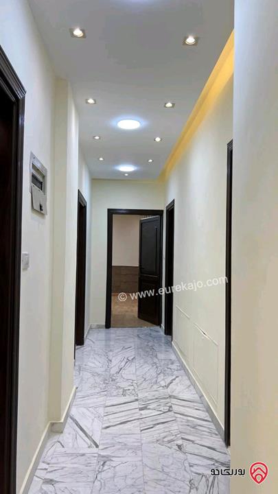 شقة مساحة 191م طابق أول للبيع في عمان - الرابية