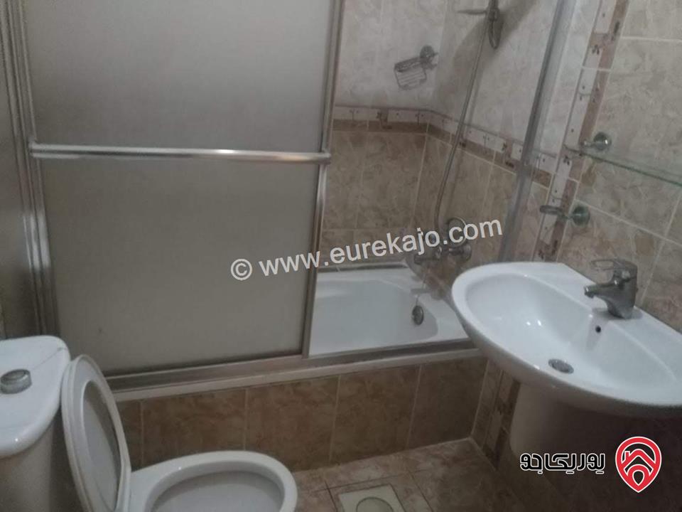 شقة مساحة 135م طابق أول للبيع في عمان - ضاحية الاستقلال بالقرب من مستشفى حمزة