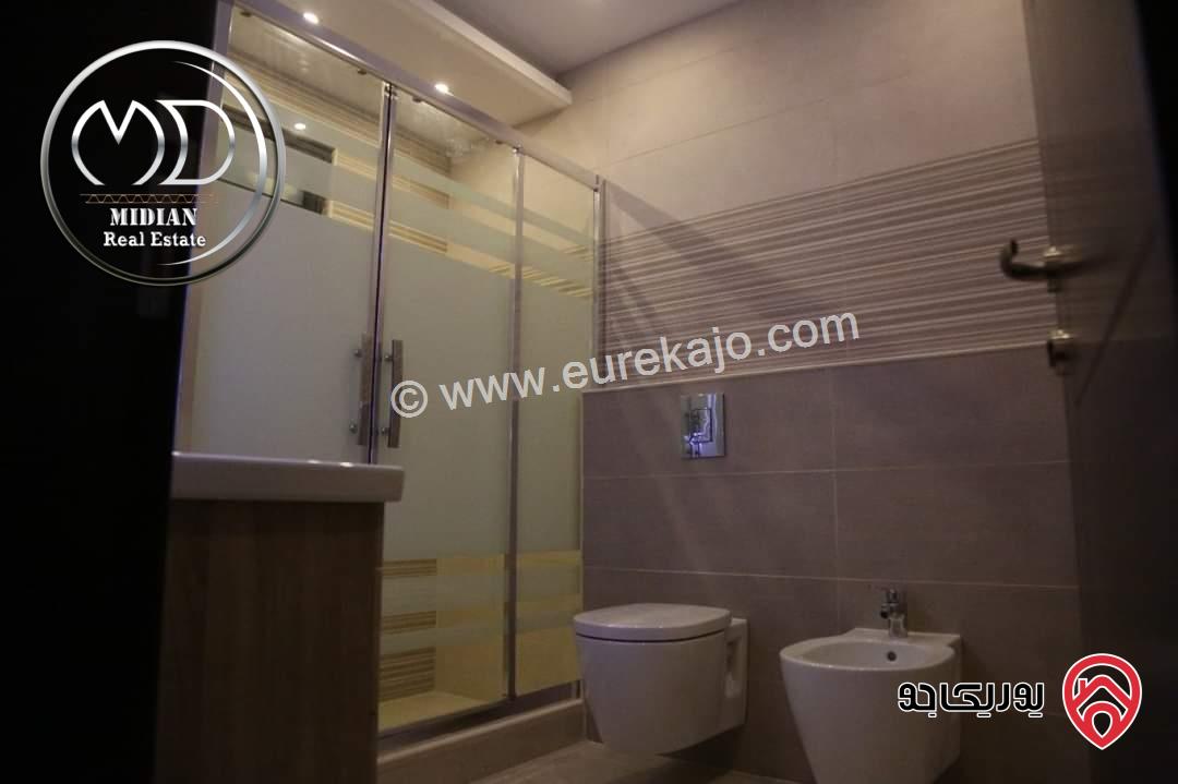 شقة شبه ارضي فارغة للايجار في عمان - ضاحية النخيل مساحة 200م مع ترس و حديقة 250م تشطيبات ديكورات عصرية فاخرة