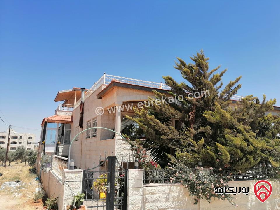 منزل مستقل طابقين وروف مساحة 750م على أرض 1000م للبيع في عمان - منطقة حسبان