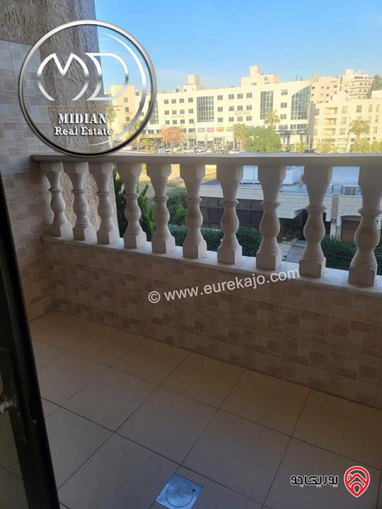شقة للبيع في عمان - الدوار الرابع مساحة 175م طابق ثاني اطلالة جميلة تصلح للاستثمار بسعر مميز جداً