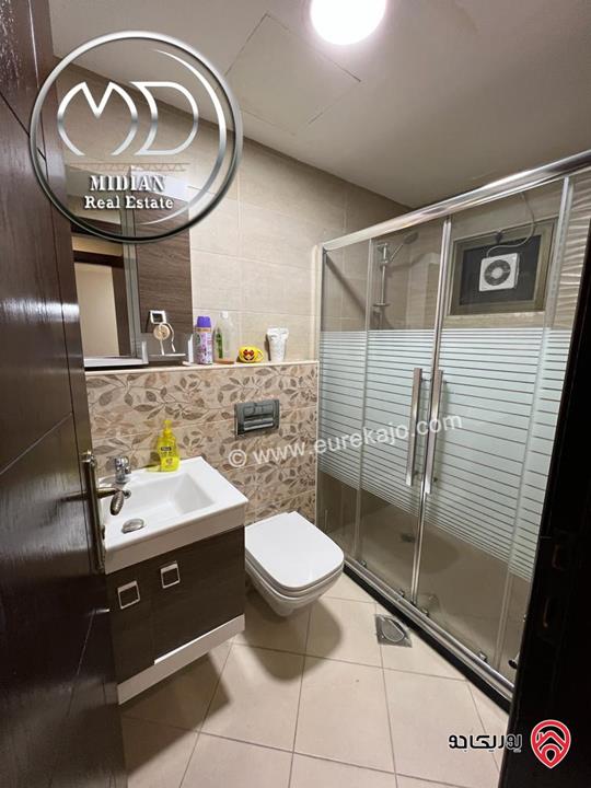 شقة ارضية مفروشة للايجار في عمان - دير غبار مساحة 120م مع ترس 30م تشطيبات وفرش سوبر ديلوكس بسعر مميز