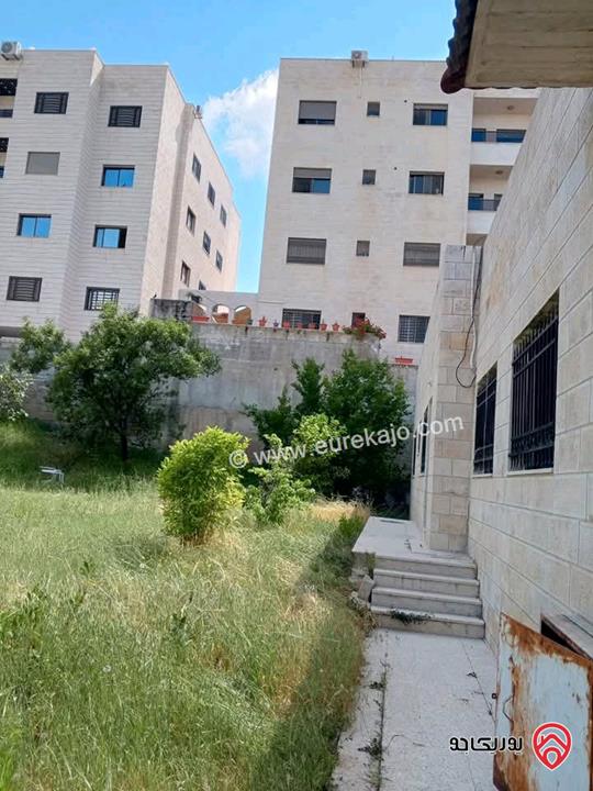 منزل مستقل مساحة 230م على أرض 889م للبيع في عمان - ضاحية الياسمين - في منطقة اسكان التلفزيون 