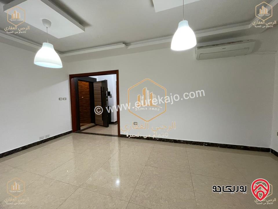 شقة دوبلكس فاخرة طابق ثالث مساحة 220م للايجار في عمان - الرابية