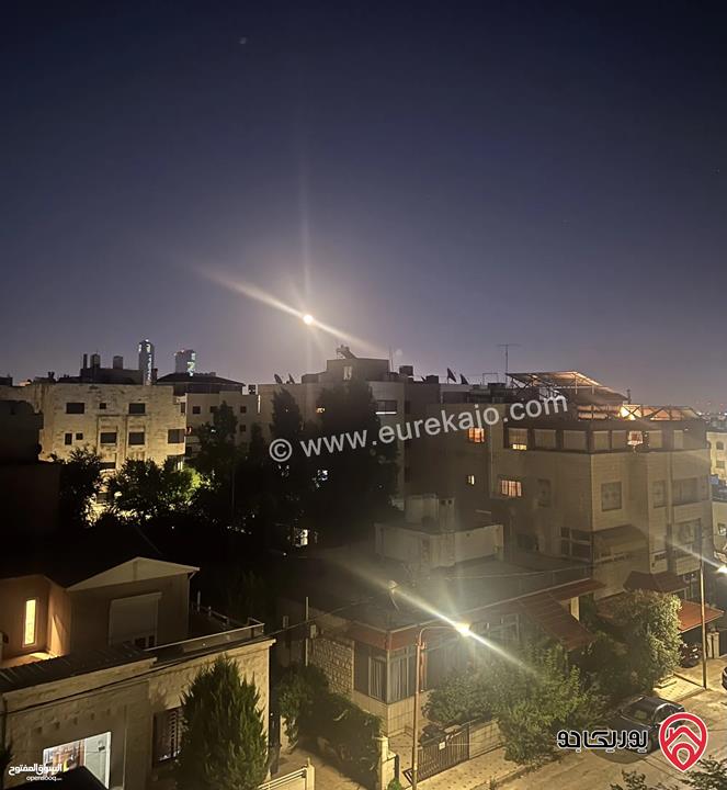 شقة طابق ثالث مساحة 120م للببع في عمان - ام السماق