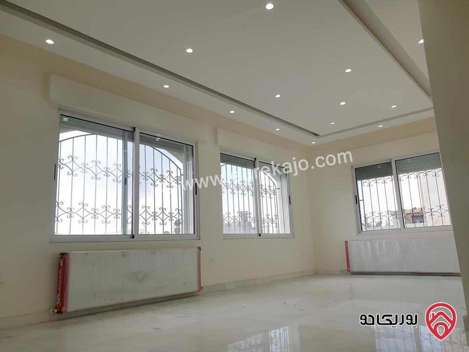 شقة فخمة و جديدة مساحة 180م طابق ثاني للايجار في عمان - الرابية