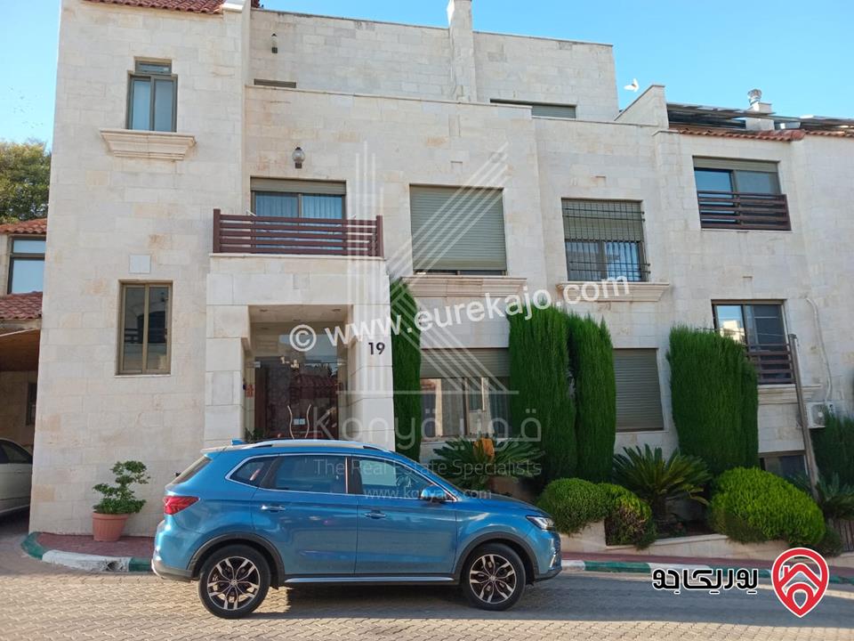 فيلا فاخرة متلاصقة مساحة 300م على أرض 330م للبيع في دابوق – داخل كومباوند خاص