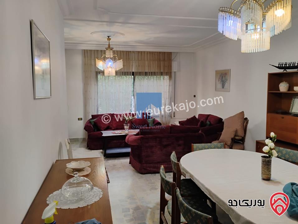 شقة ارضية مساحة 206م مع ترس 60م للبيع في عمان - عبدون