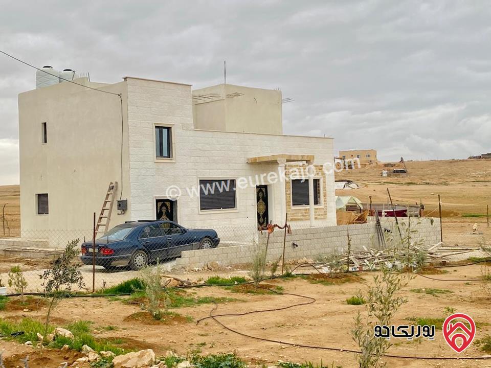منزل مستقل مساحة الأرض 2000م ومساحة البناء 220م للبيع في الجيزة 
