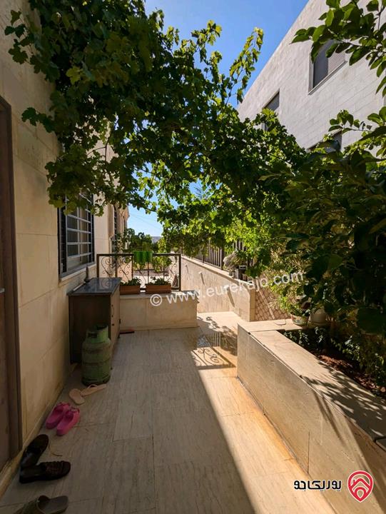 فيلا مساحة 700م على أرض 815م للبيع في عمان - ناعور