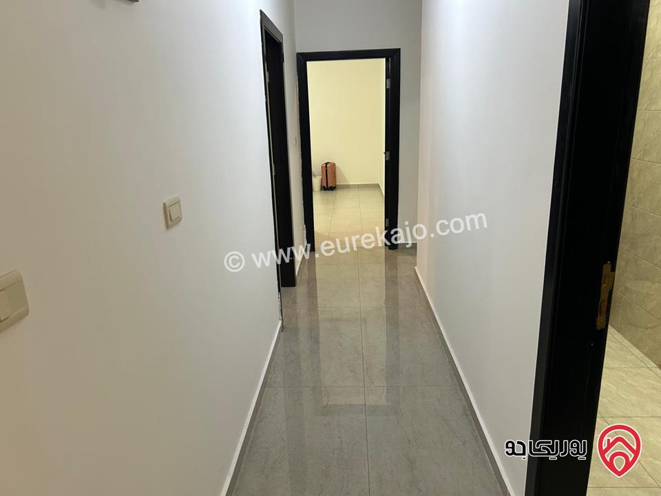 شقة ارضية مساحة 196م داخلي و 70م خارجي للبيع في عمان - ضاحية الامير راشد