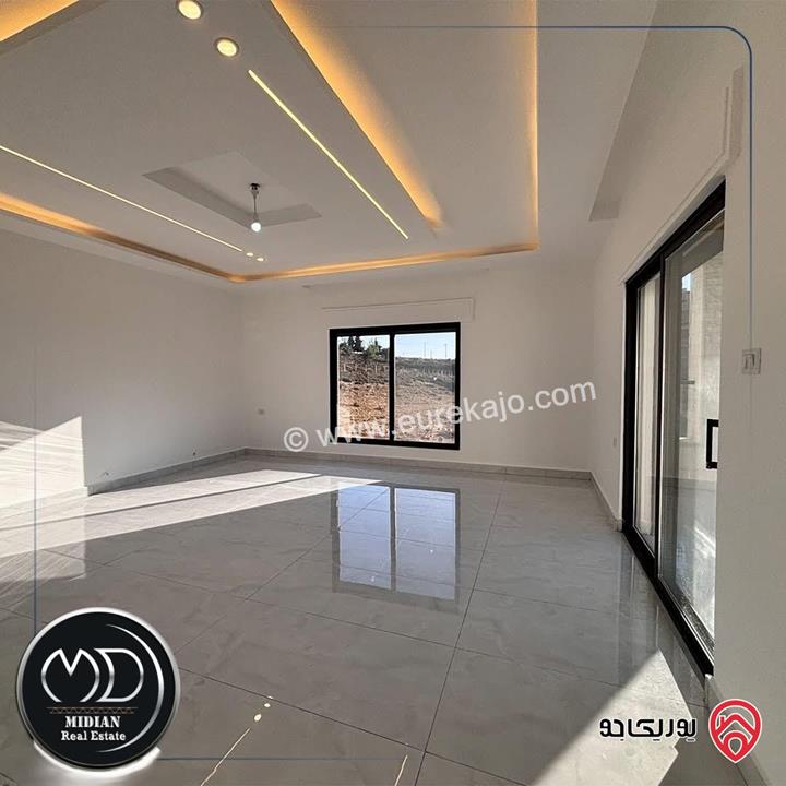 شقق جديدة للبيع في عمان - خلدا مساحات 225م 4 نوم تشطيبات و ديكورات سوبر ديلوكس إمكانية الأقساط بسعر مميز 