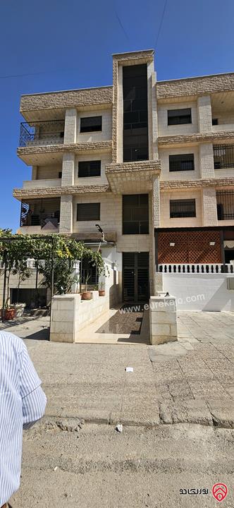 شقة شبه تسوية مساحة 108م للبيع في عمان - طبربور 