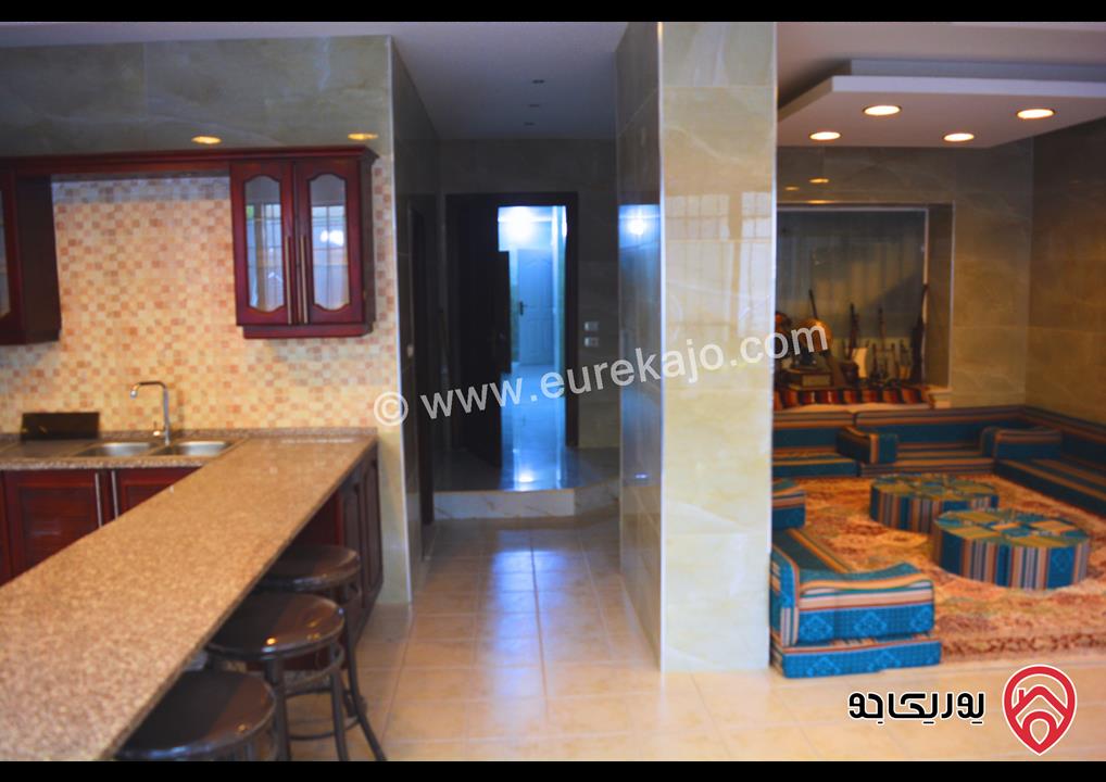 فيلا مفروشة مساحة 640م على أرض 510م للبيع في عمان - دابوق حوض الذهبية