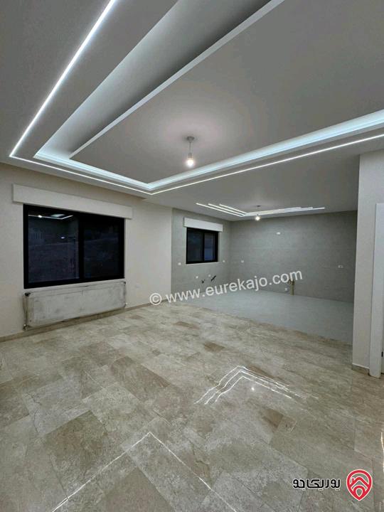 شقة سوبر ديلوكس مساحة 200م داخلي و 60م خارجي للبيع في عمان - مرج الحمام 