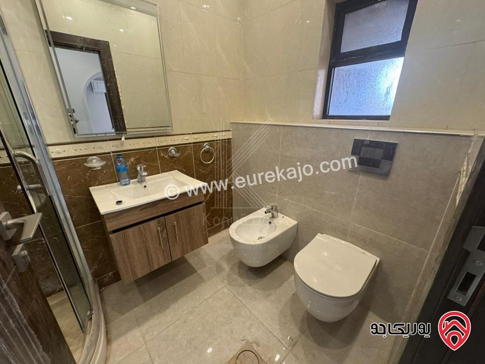 شقة فاخرة طابق ثالث مساحة 401م للبيع في عمان - الشميساني