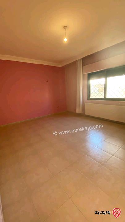 شقة طابق اول مساحة 255م للبيع في عمان - تلاع العلي