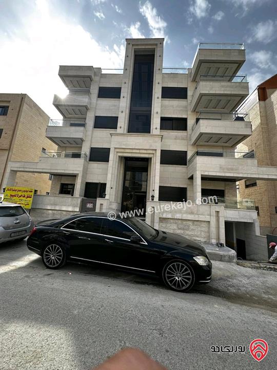 شقة طابق ثالث مساحة 150م مع روف 50م و تراس 50م للايجار في عمان - البيادر