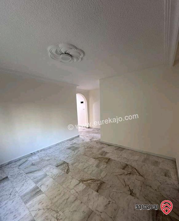 شقة فارغة طابق ارضي مساحة 120م للايجار في عمان - الرابية 