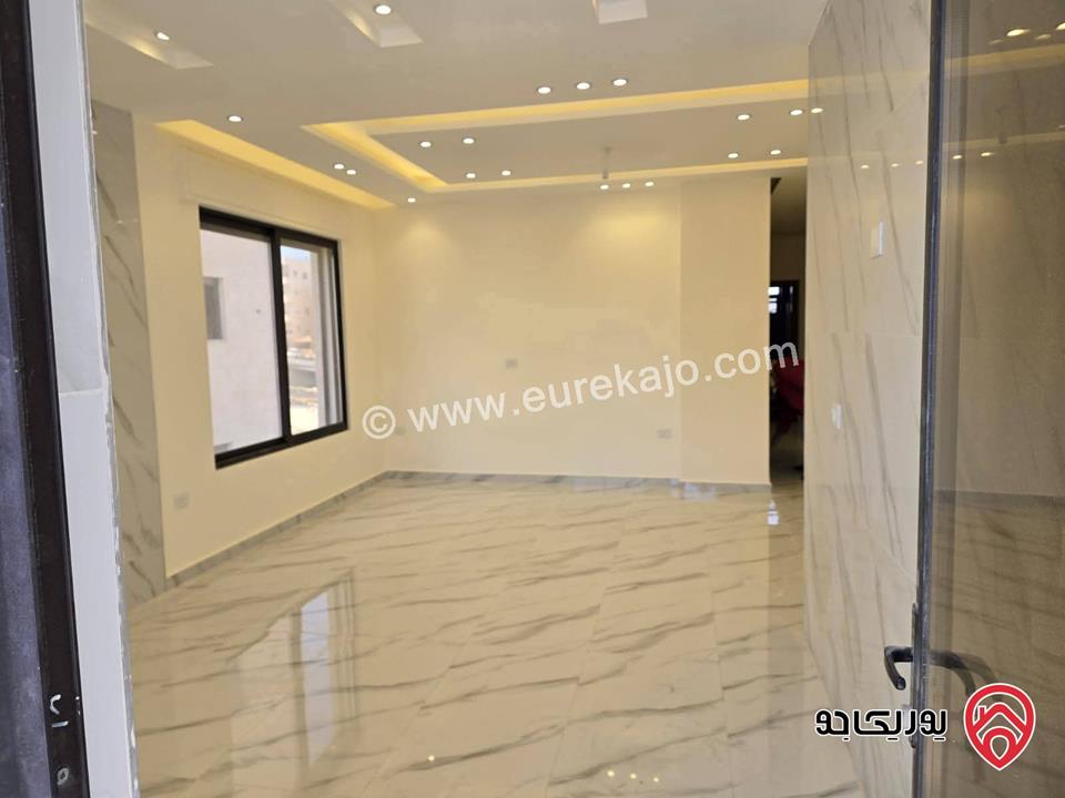 شقق طابق اول و ثاني مساحة 137م للبيع في عمان البنيات