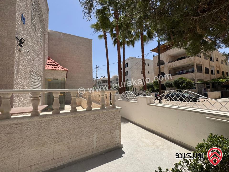 فيلا مستقلة للايجار في عمان - ام السماق مساحة الارض 500م البناء 450و الحديقة 200م والترس 200م