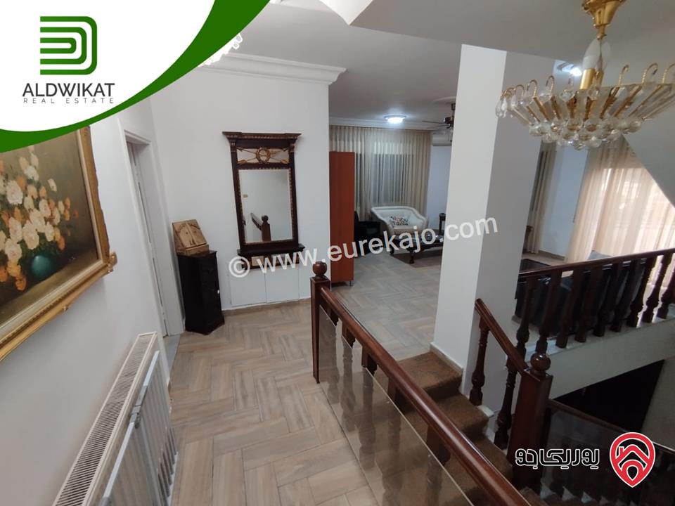 فيلا مساحة البناء 400م ومساحة الارض 430م ومساحة الحديقة 200م للايجار في عمان - ام السماق