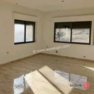 شقة فارغة مساحة 180م طابق ثالث للايجار في عمان - مرج الحمام 