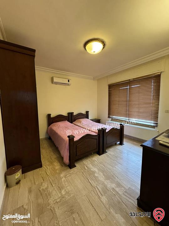 شقة مفروشة طابق ثالث مساحة 375م للايجار في عمان - الرابية