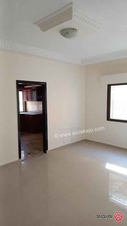 شقة طابق ارضي معلق مساحة 129م للبيع في عمان - الجبيهة 