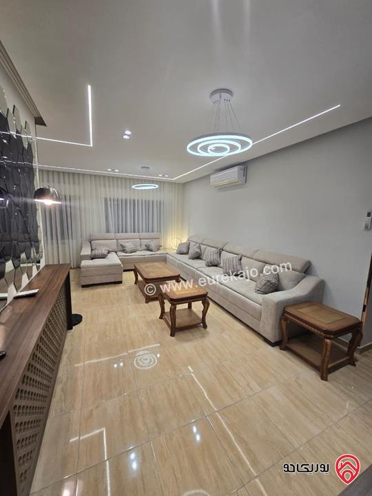 شقة فاخرة مفروشة للايجار ثلاث غرف نوم في الدوار السابع