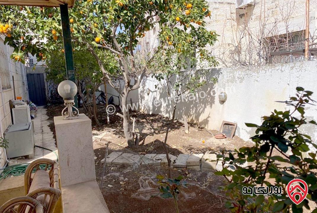 فيلا مساحة 500م على أرض 600م للبيع في اربد - الحي الشرقي 