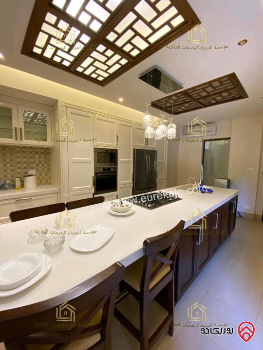 فيلا مفروشة ثلاث طوابق مساحة 650م للإيجار في عمان - دابوق 