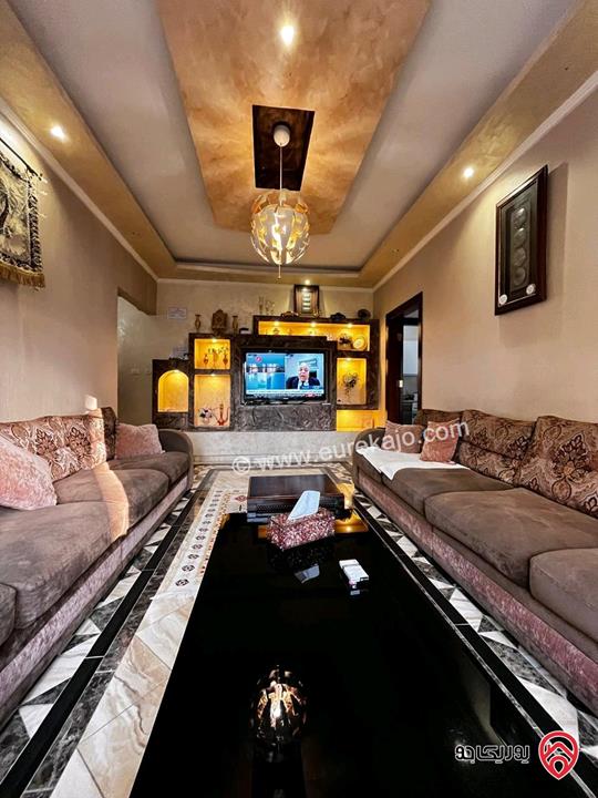 شقة أرضية مساحة 200م داخلي و 200م خارجي للبيع في عمان - شفابدران