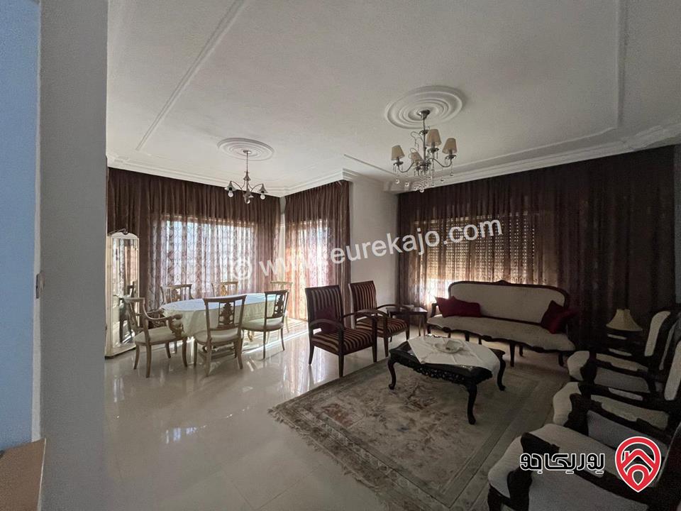 شقة مفروشة مساحة 165م مع رووف 60م للبيع في عمان - الجبيهة