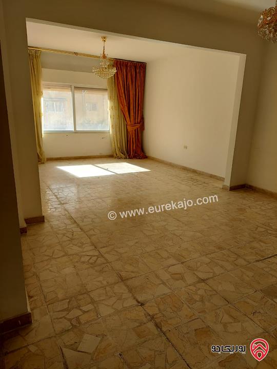 شقة طابق اول مساحة (150) متر للبيع في عمان - الرونق