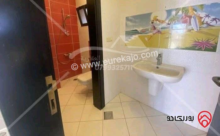 روف من فيلا مساحة 100م للإيجار فارغ في عمان - دابوق