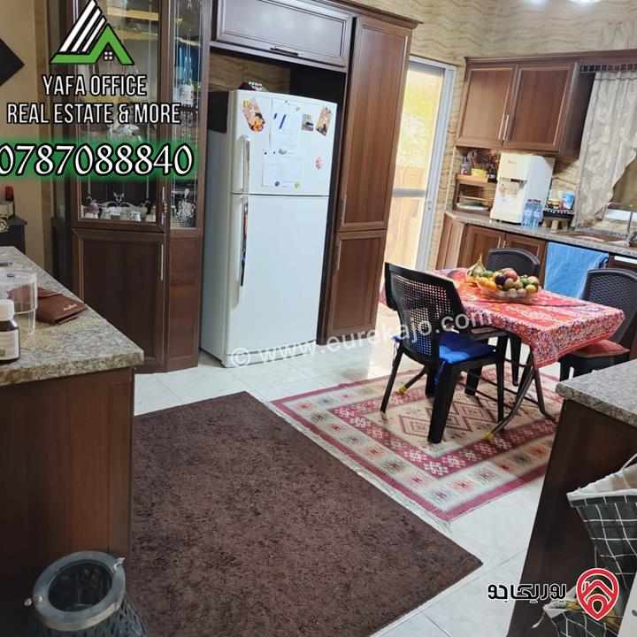 شقة مميزة طابق ثاني مساحة 135م للبيع في عمان - ضاحية الاستقلال  