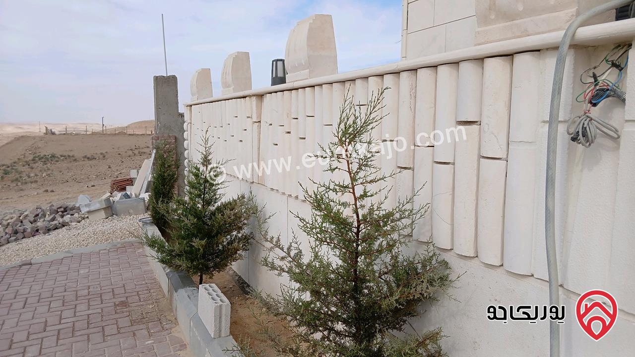 فيلا مستقلة مساحة 250م على أرض 500م للبيع في الزرقاء - بجانب جامعه الزرقاء الخاصة