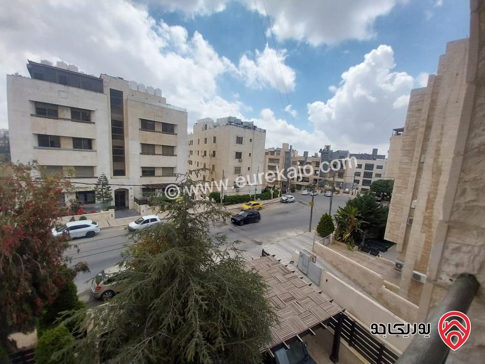 شقة مساحة 221م طابق ثاني للبيع في عمان - دير غبار