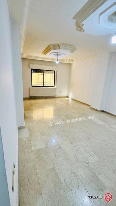 شقة فارغة طابق أرضي مساحة 170م للإيجار في عمان - ضاحية الرشيد 