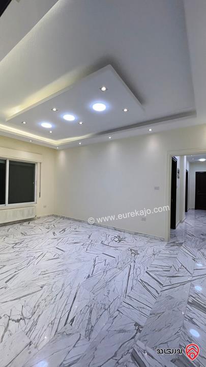 شقة فاخرة طابق أول مساحة 191م للبيع في عمان - الرابية 