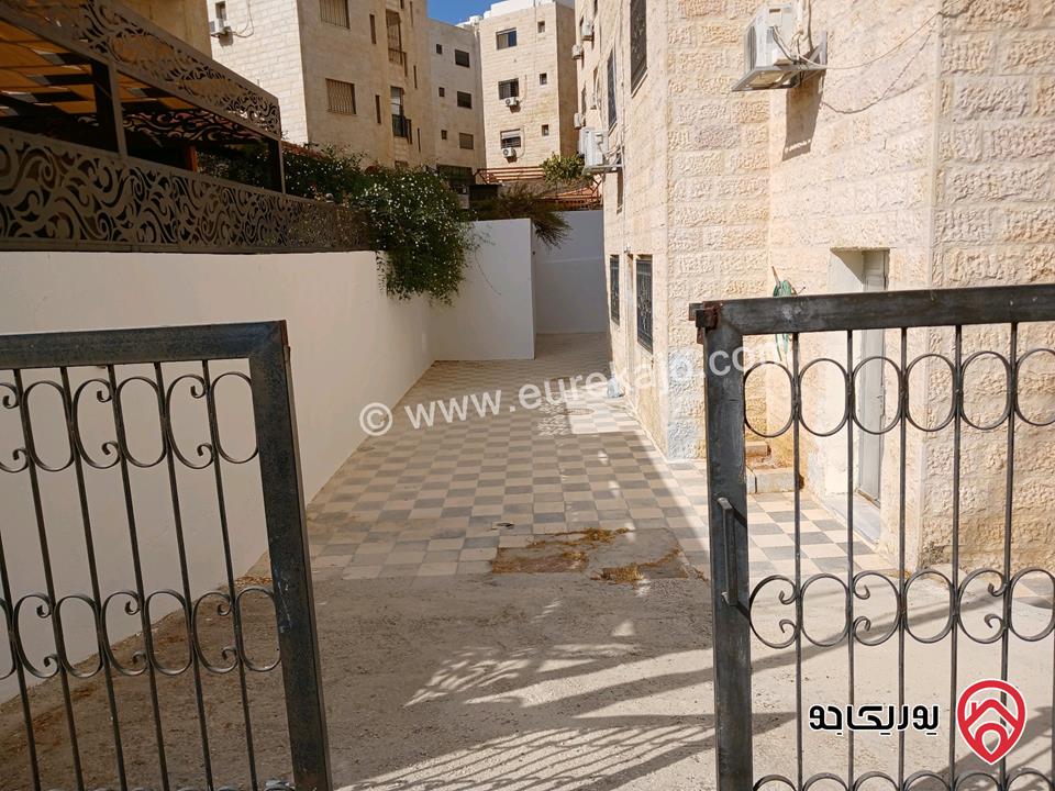 شقة مساحة 90م طابق أرضي للبيع في عمان - الجبيهة