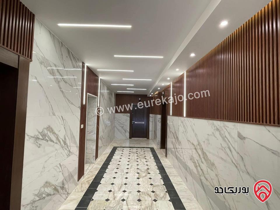 شقة طابق ثالث مساحة 189م مع روف 189م للبيع في عمان - ضاحية الحاج حسن