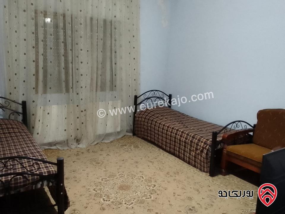 فيلا مساحة 550م على أرض 750م للبيع في عمان - بدر الجديدة موقع مميز 